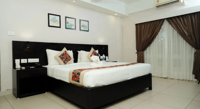 Двухместный люкс Royal D Fort Hotel Kollam