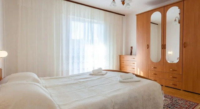 Pleasant Apartment in Malinska With Balcony, Забронировать Апартаменты/квартира Отели Малинска с парковкой, Парковка