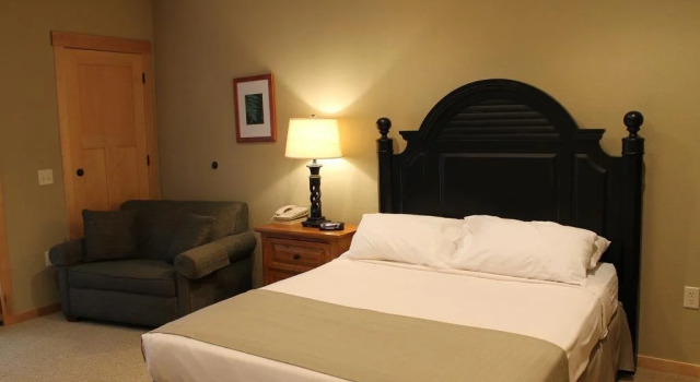 Northernaire Resort, Buchen Sie Resort Three Lakes Wisconsin