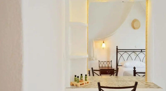 Двухместный номер Standard с балконом и с видом на море Glaronisia Hotel