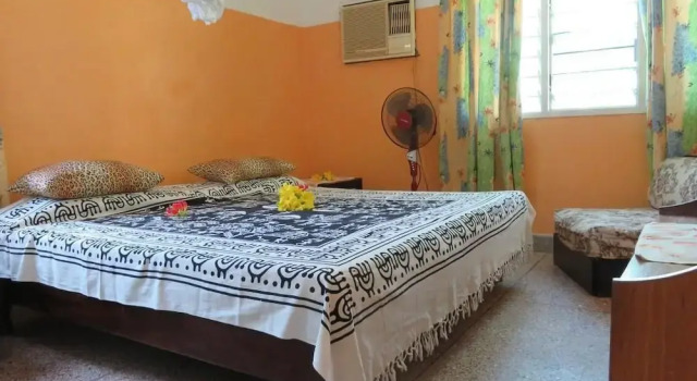 Коттедж с 2 комнатами Savannah Cottages