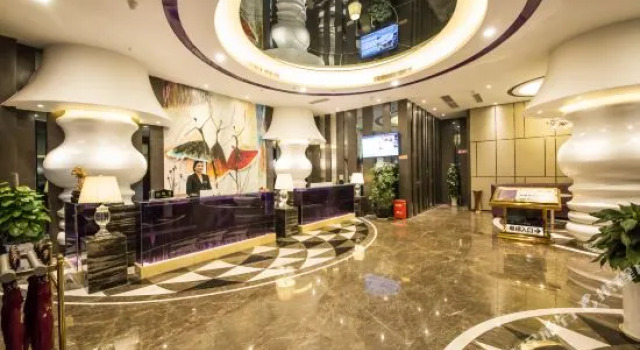 Zhongtian Holiday Inn (Currently unavailable), Varaa Hotelli Hotellit Sichuan pysäköinnillä, Pysäköinti