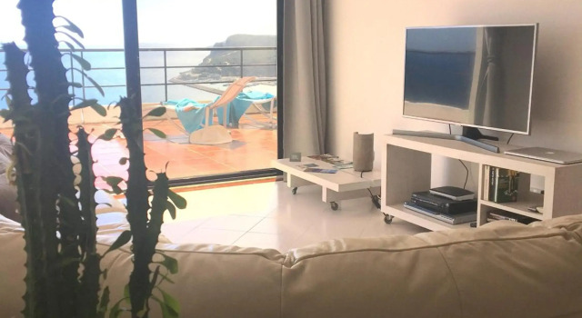 Sea View Apartment Sesimbra- Apartamento Vista Mar, Rezerwuj Apartament Hotele w Lisbon Region z parkingiem, Parking