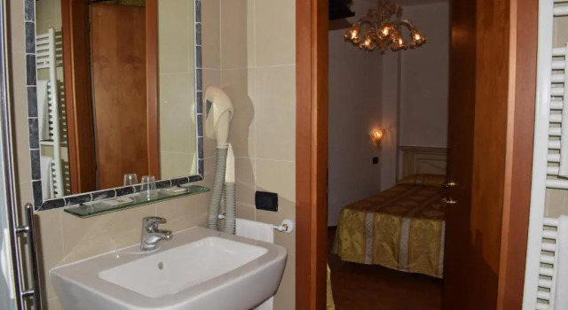 Трёхместный номер Standard Albergo Basilea