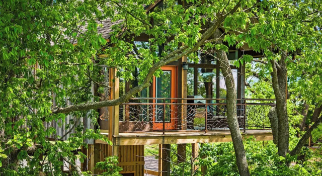Коттедж Fairway Treehouses