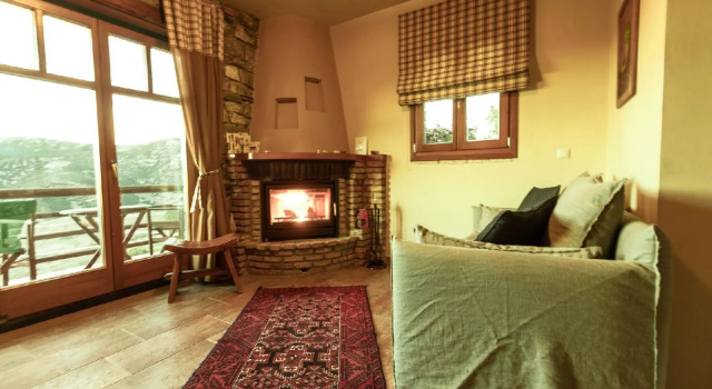 Chalet Azanias Kalavryta, Reserva ahora Chalet de montaña Kalavrita Helmos