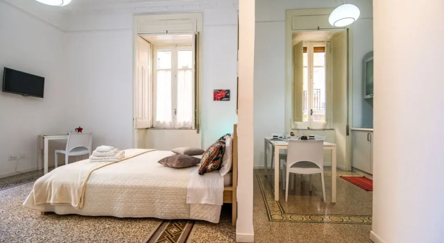 Номер Classic c 1 комнатой с балконом и с видом на город Bed&Breakfast Salerno