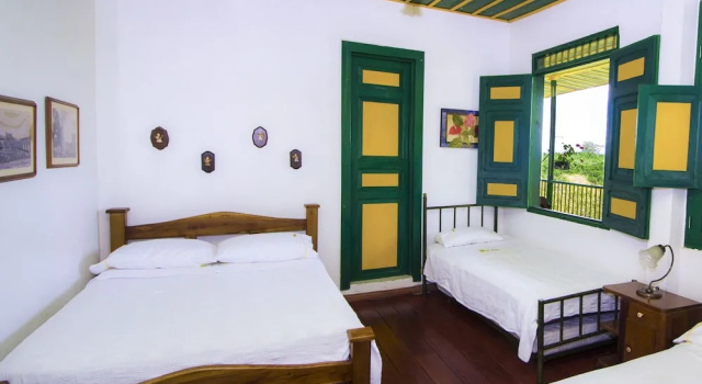 Четырёхместный семейный номер Standard c 1 комнатой Finca Hotel el Palmar