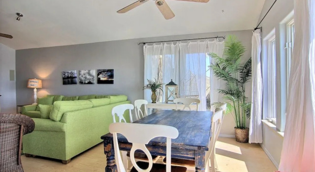 Beach Bungalow 3302 by RedAwning, Забронировать Дом для отпуска Коттеджи Порт-Аранзас, Коттедж