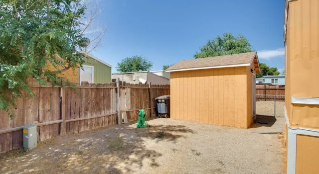 Rosamond Vacation Rental w/ Grill, Near Vineyards!, Prenota Hotel Rosamond California