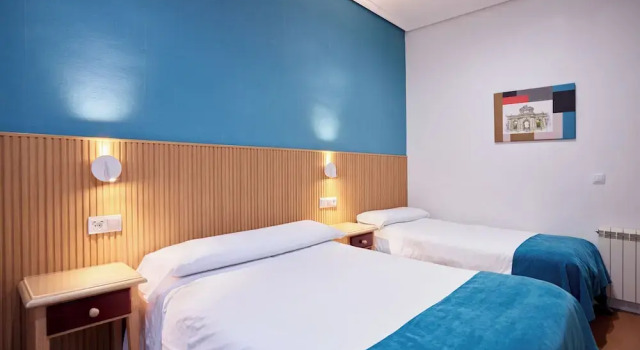 Трёхместный номер Standard Hostal Bianco