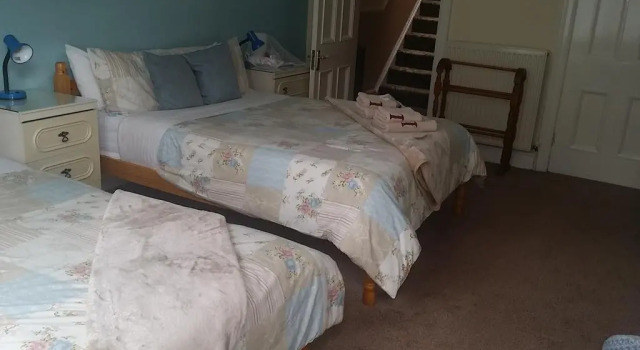 Lindores B&B, Prenota Bed & breakfast Todmorden West Yorkshire