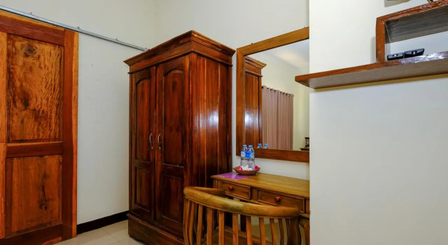 Oyo 1659 Sengkunyit Bukit Hotel, Reserva ahora Hotel Hoteles en Lombok con aparcamiento, Aparcamiento