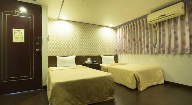 Номер Business Chief Hotel