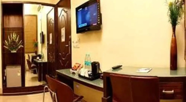 Люкс Hotel Lloyd Residency