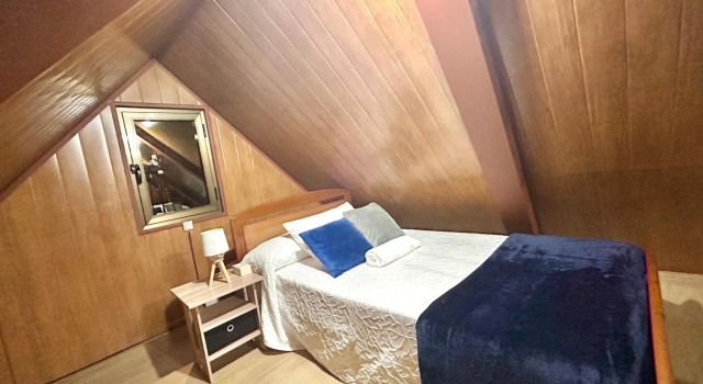 Casa O Piñeiro, Varaa Hotelli Cesantes Galicia