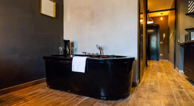 La Perla Nera Suites&Happiness, Buchen Sie Hotel Neapel Kampanien