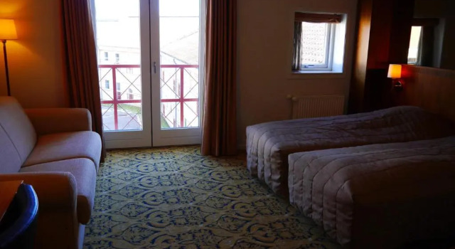 Трёхместный номер Luxury Montra Odder Parkhotel