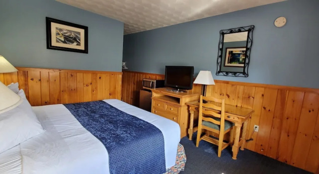 Двухместный номер Standard с балконом The Lake Motel