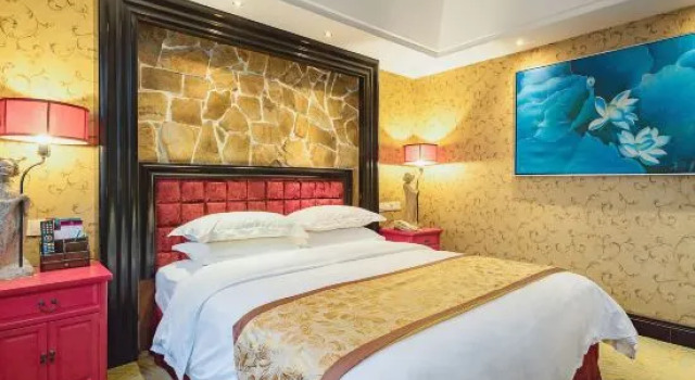 Люкс Executive Chongqing Plaza Hotel