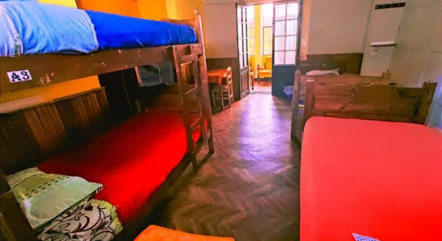 Кровать в общем номере (женский номер) Colors House