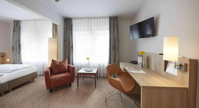 Двухместный номер Business Four Points Flex by Sheraton Kiel