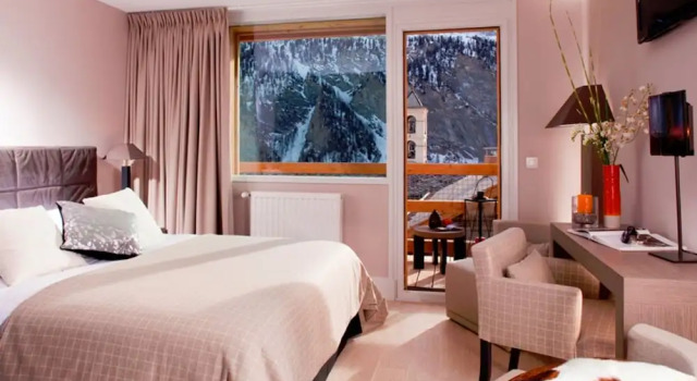 Номер Superior с балконом Hotel & Spa L'Alta Peyra