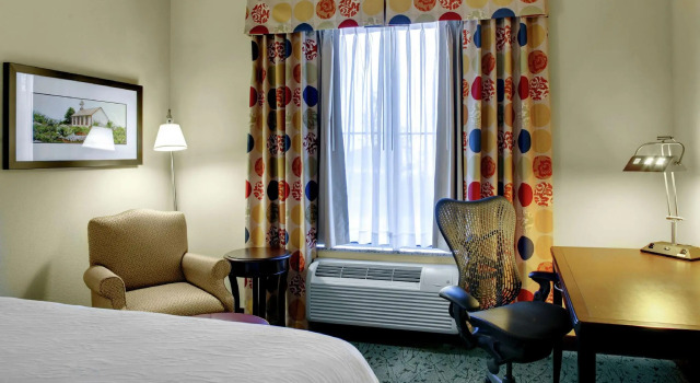 Четырёхместный номер Standard Hilton Garden Inn Pittsburgh/Cranberry