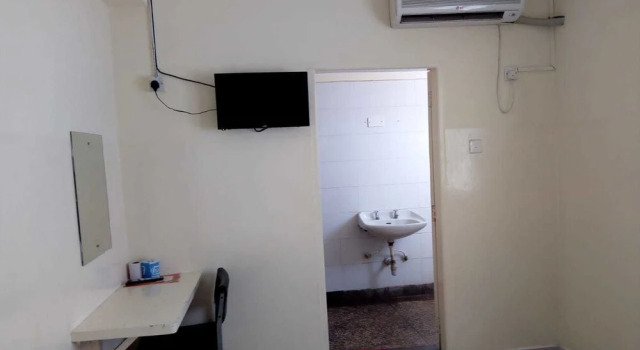 Номер Standard Metric Annex Hotel