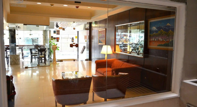 Ecuador, Rezerwuj Hotel Balvanera Buenos Aires