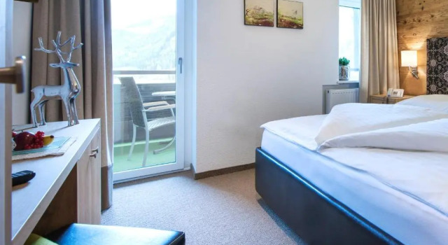 Das Lafairs, Rezerwuj Hotel Hotele w Tyrol z parkingiem, Parking