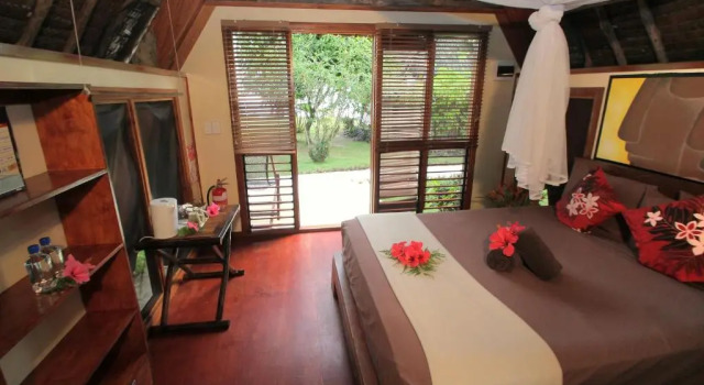 Бунгало Mango Bay Resort