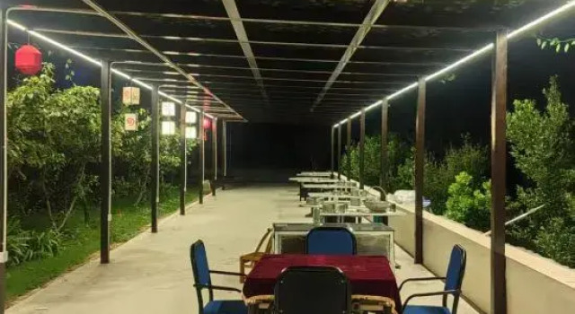 Lianhuaxi Homestay (Zhangjiajie High-Speed Railway West Station)
