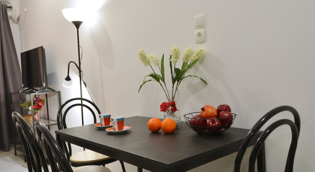 Metaxourgeio A, A Minimal Apartment, Забронировать Апартаменты/квартира Метаксургио Афины, рядом с Tower of the Winds