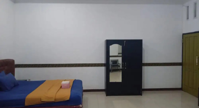 Standard famille chambre RedDoorz Syariah At Santana Stasiun Kepanjen