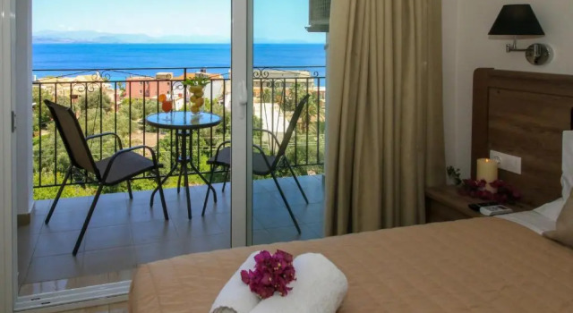 Двухместный номер Superior с видом на море Hotel Yannis Corfu