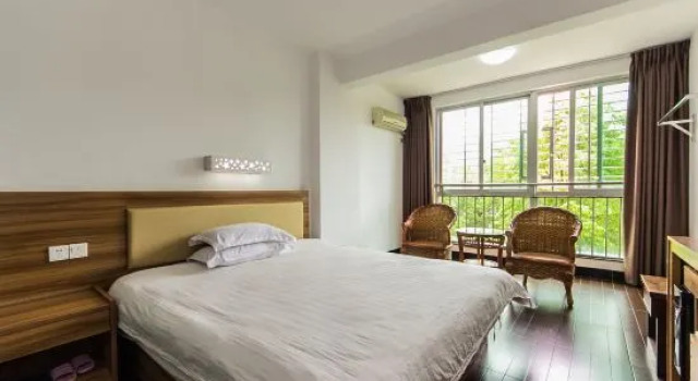 Wuyishan Xuecheng Hotel