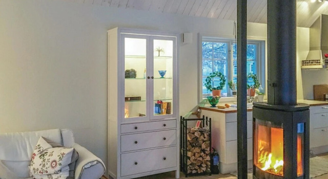 Beautiful Home in Löttorp With 4 Bedrooms and Wifi