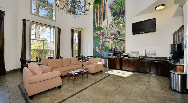 Best Western Plus Oxnard Inn, Rezervovat Hotel Oxnard Kalifornie