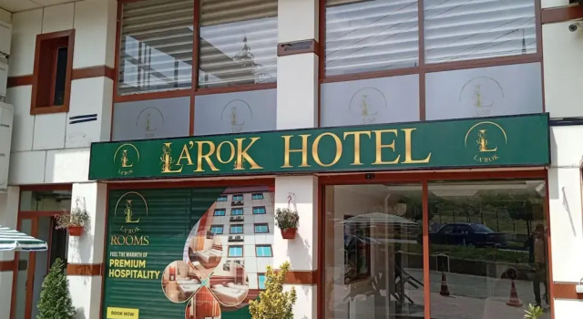 Larok Hotel, Забронировать Отель Отели Акчаабат с парковкой, Парковка