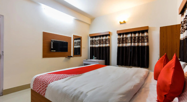 OYO 47882 Karunamoyee Guest House