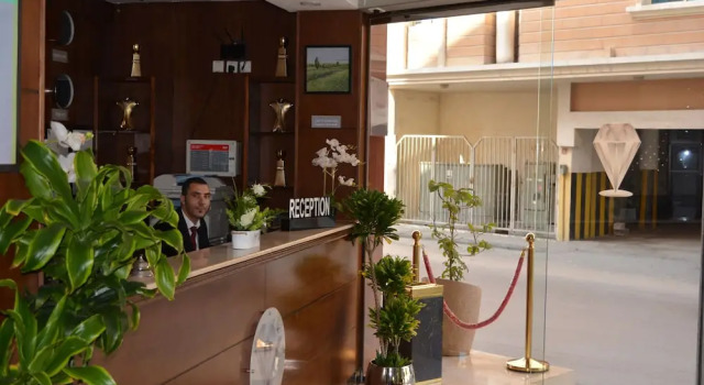 Diamond Suites