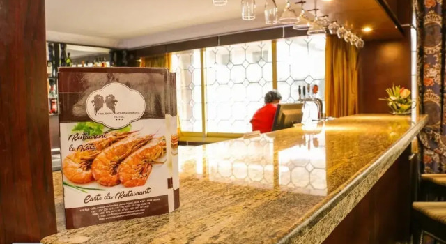 Noubou International Hotel Akwa
