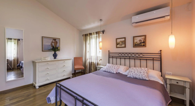 Lipa in Krnica with 4 bedrooms and 3 bathrooms