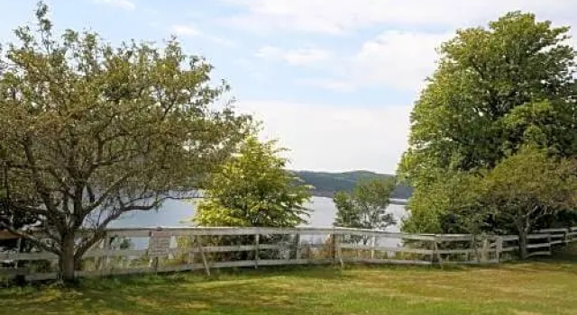 Двухместный номер Standard с балконом Thriftlodge Cape Breton