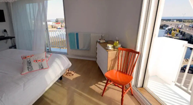 Двухместный номер Deluxe с видом на море Logis Hotel Du Port