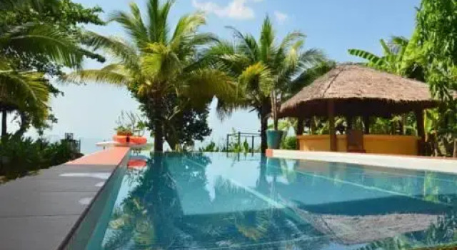 Kukuluku Beach Club