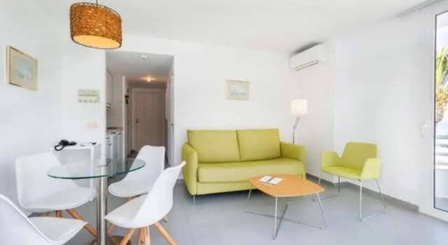Апартаменты c 1 комнатой с балконом и с частичным видом на море Apartamentos Morito Beach