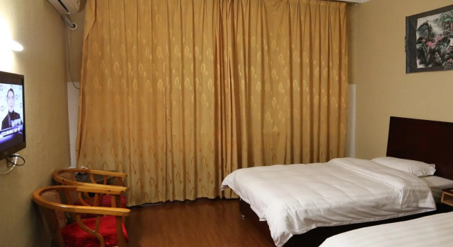 Wuyishan City Chun Hui Traders Hotel
