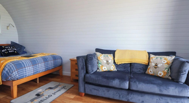 Honeypot Hideaways - Clover, Reservar Casa de férias Penyffordd Reino Unido